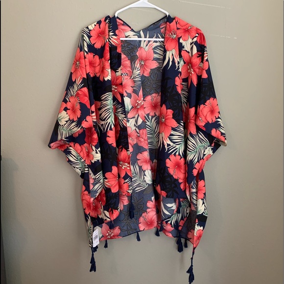 Flowered Cardigan - Picture 1 of 2